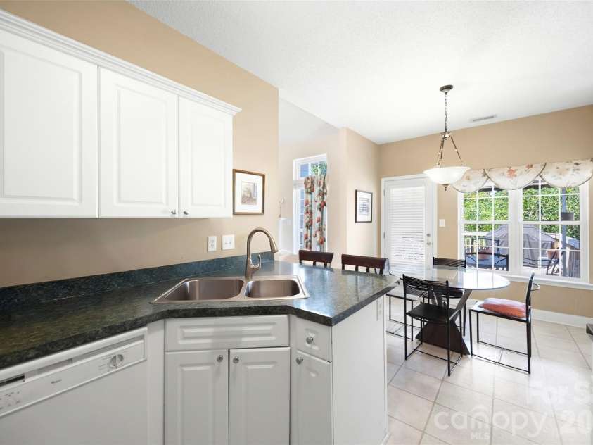 3191 River Ridge Drive, Gastonia, NC 28056.  MLS# CAR4399064, YatesRealty ID 35972. 