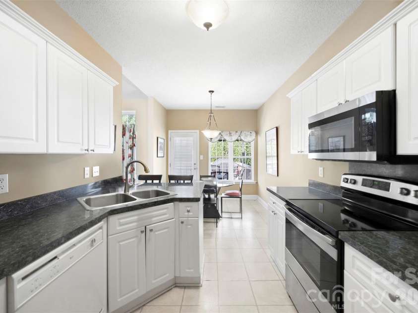 3191 River Ridge Drive, Gastonia, NC 28056.  MLS# CAR4399064, YatesRealty ID 35972. 