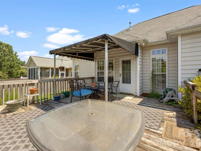 3191 River Ridge Drive, Gastonia, NC 28056.  MLS# CAR4399064, YatesRealty ID 35972. 