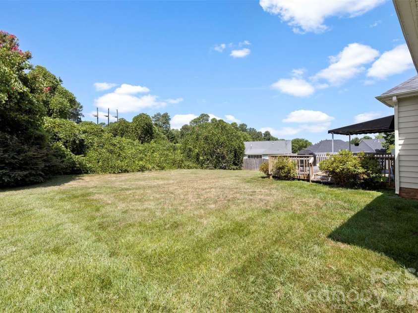 3191 River Ridge Drive, Gastonia, NC 28056.  MLS# CAR4399064, YatesRealty ID 35972. 