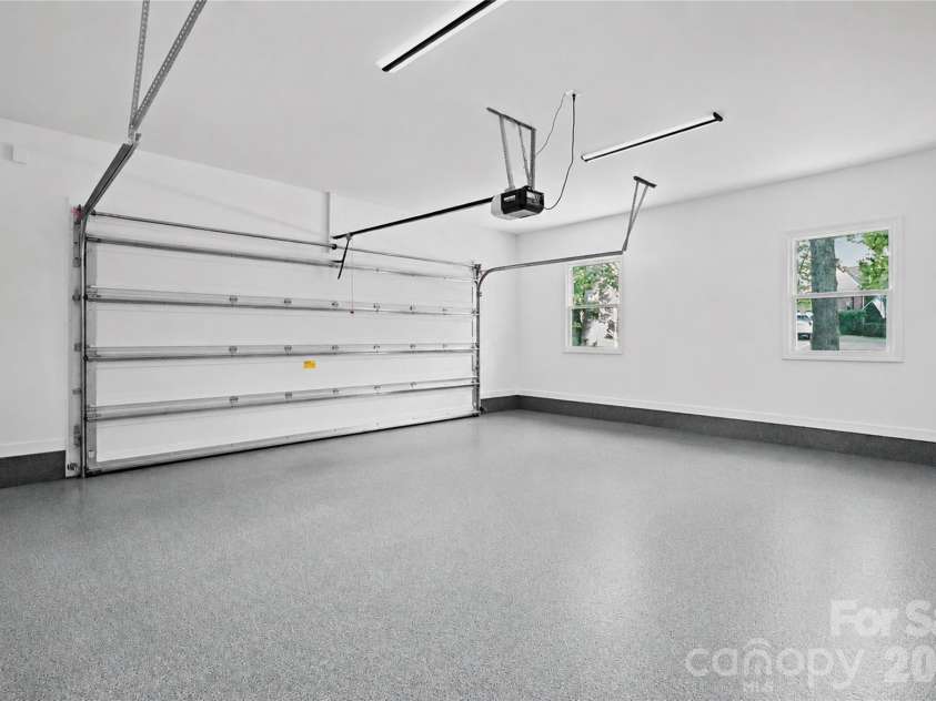 8503 Foxbridge Drive, Matthews, NC 28104.  MLS# CAR4398905, YatesRealty ID 35973. 
