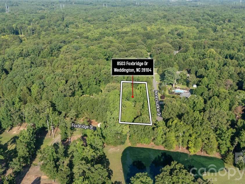 8503 Foxbridge Drive, Matthews, NC 28104.  MLS# CAR4398905, YatesRealty ID 35973. 