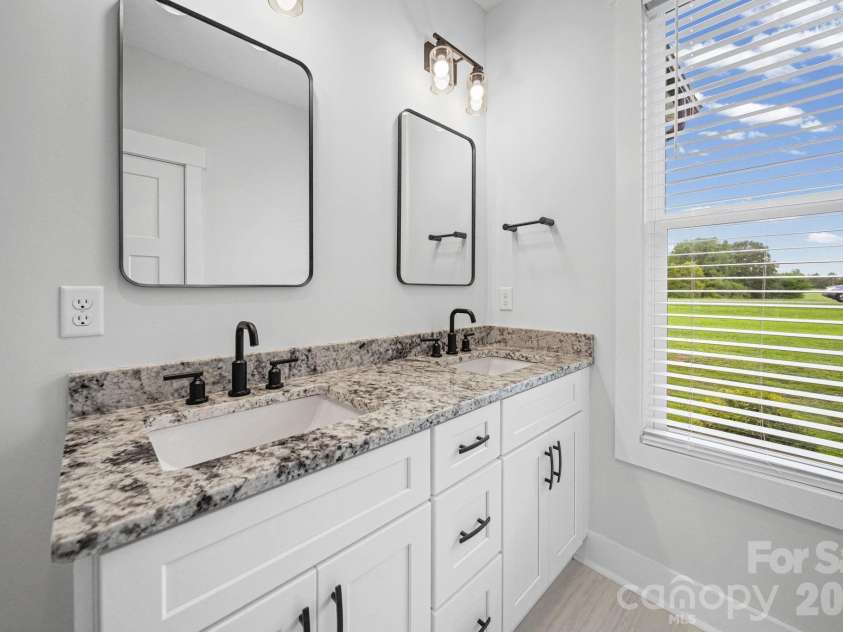 3404 Lincoln Road, York, SC 29745.  MLS# CAR4395438, YatesRealty ID 35975. 