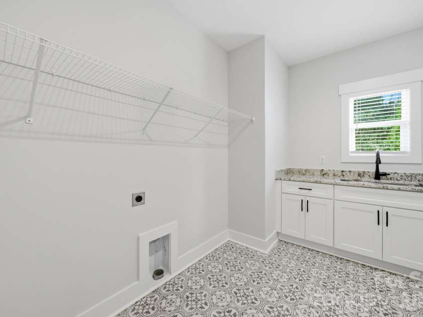 3404 Lincoln Road, York, SC 29745.  MLS# CAR4395438, YatesRealty ID 35975. 