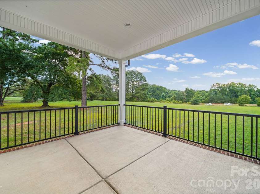 3404 Lincoln Road, York, SC 29745.  MLS# CAR4395438, YatesRealty ID 35975. 