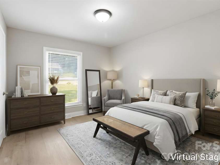 4800 Westridge Drive, Charlotte, NC 28208.  MLS# CAR4400257, YatesRealty ID 35976. Walking into third bedroom (virtually staged & enhanced).