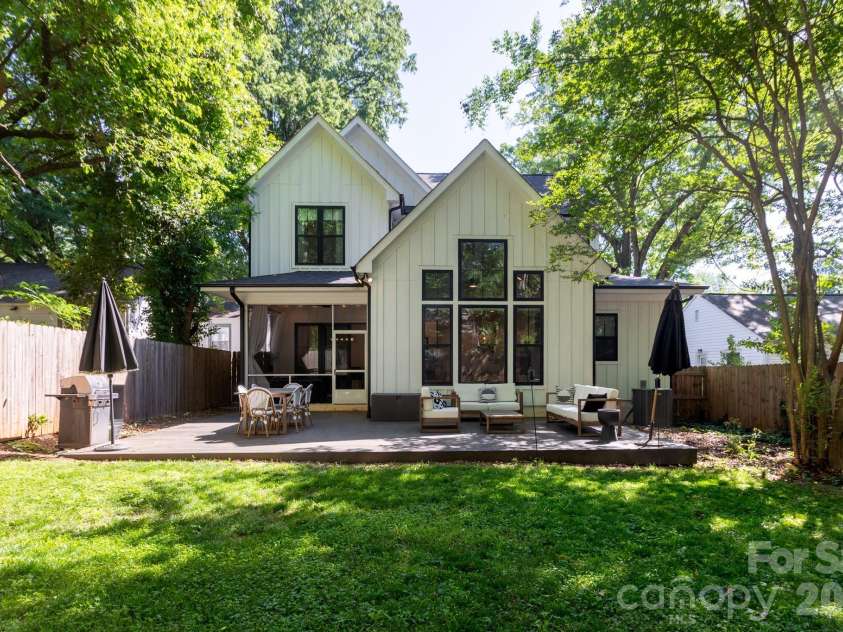 2629 Elon Street, Charlotte, NC 28208.  MLS# CAR4397259, YatesRealty ID 35978. Amazing backyard!
