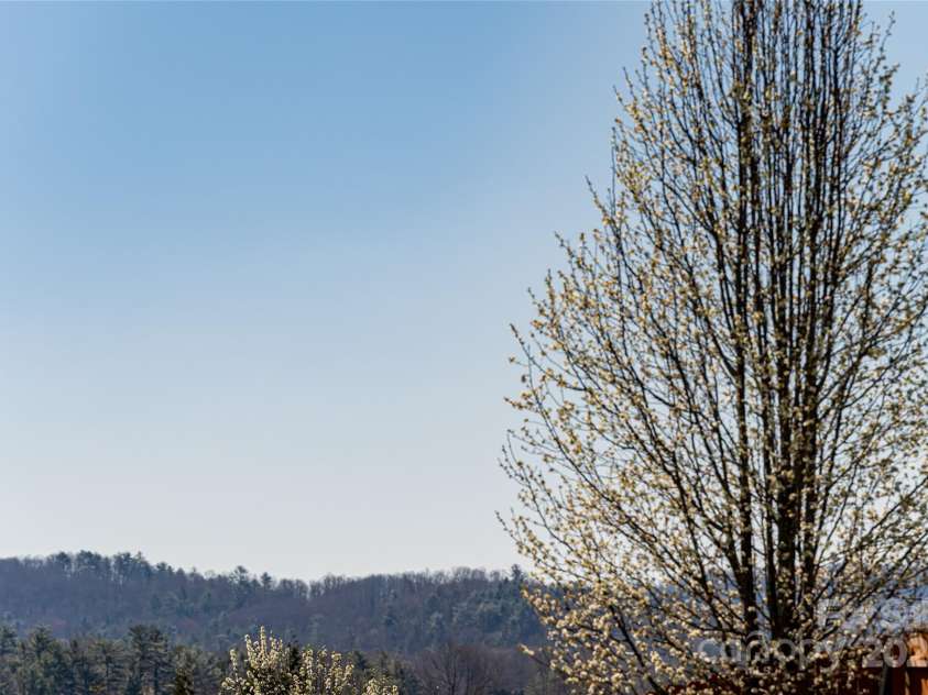 77 Halcyon Court, Fletcher, NC 28732.  MLS# CAR4235997, YatesRealty ID 3598. 