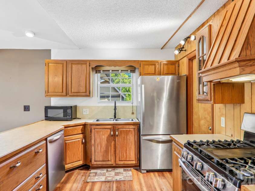 200 Holley Lane, Maggie Valley, NC 28751.  MLS# CAR4397844, YatesRealty ID 35980. 