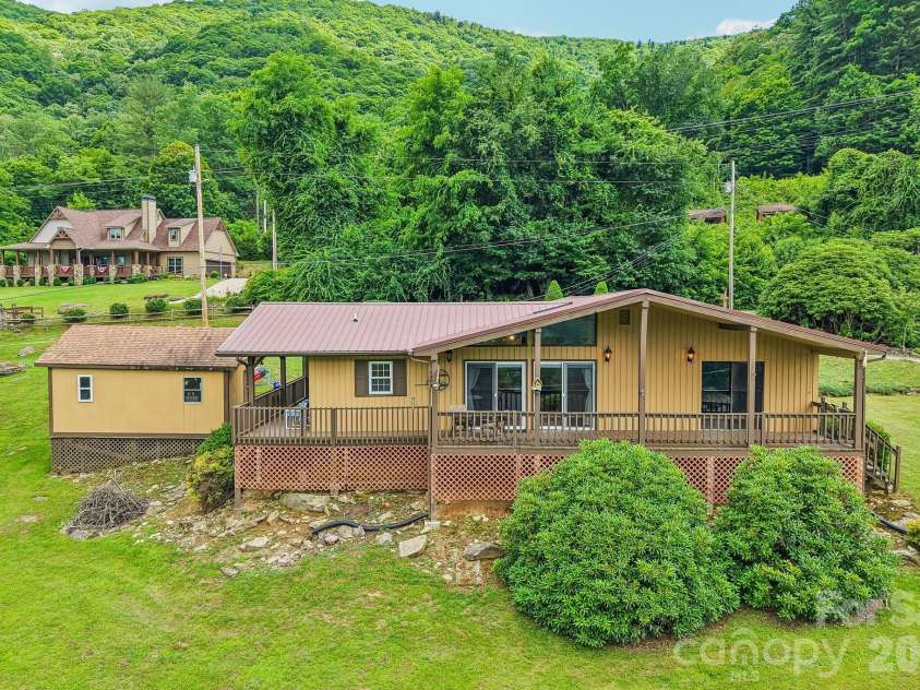 200 Holley Lane, Maggie Valley, NC 28751.  MLS# CAR4397844, YatesRealty ID 35980. 