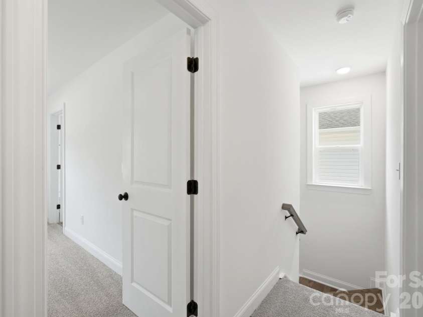 114 7th Avenue, Hickory, NC 28602.  MLS# CAR4400551, YatesRealty ID 35982. 
