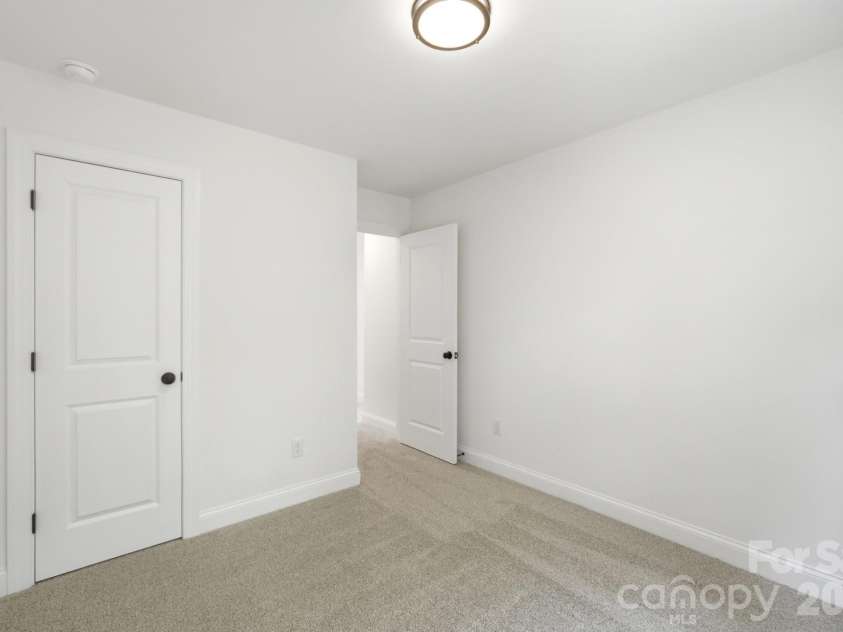 114 7th Avenue, Hickory, NC 28602.  MLS# CAR4400551, YatesRealty ID 35982. 