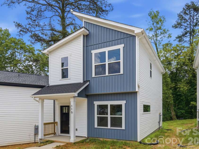 116 7th Avenue, Hickory, NC 28602.  MLS# CAR4400544, YatesRealty ID 35983. Side View of Home