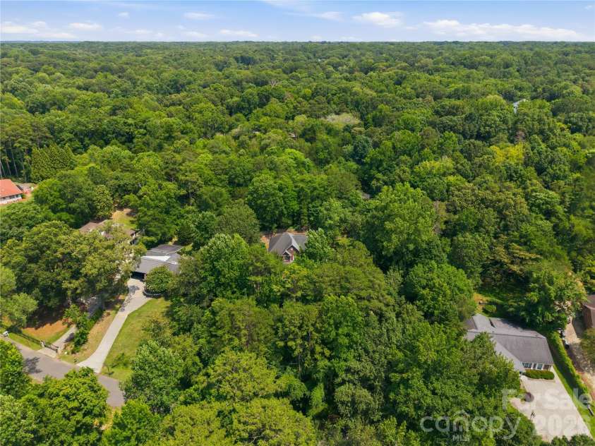 201 Old Bell Road, Charlotte, NC 28270.  MLS# CAR4401301, YatesRealty ID 35984. 