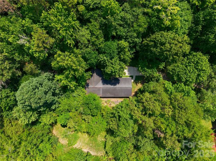 201 Old Bell Road, Charlotte, NC 28270.  MLS# CAR4401301, YatesRealty ID 35984. 