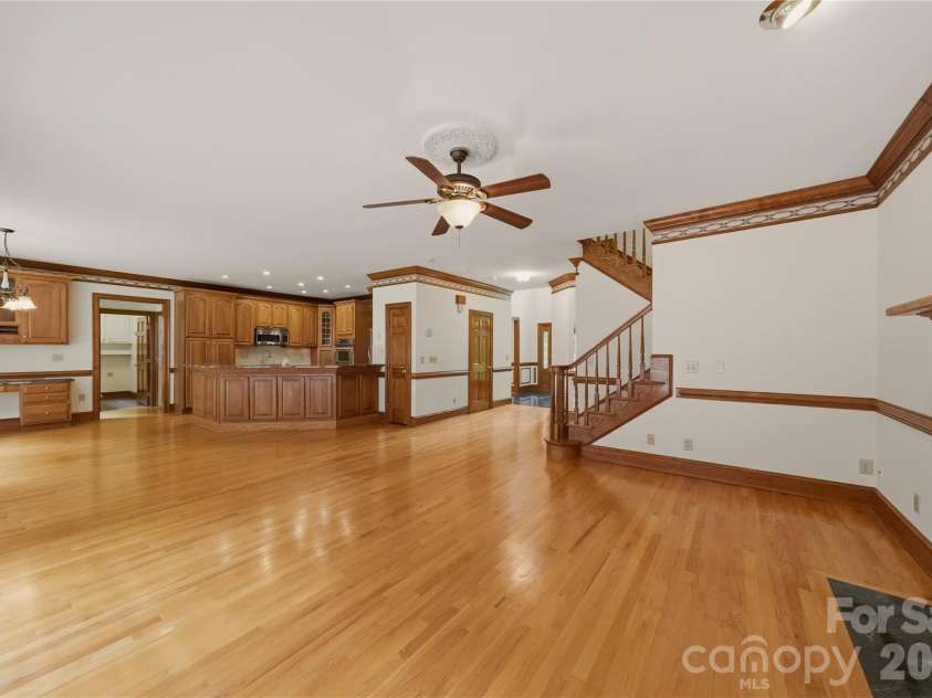 201 Old Bell Road, Charlotte, NC 28270.  MLS# CAR4401301, YatesRealty ID 35984. 