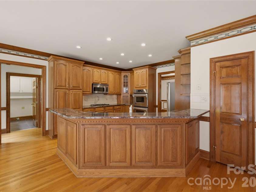 201 Old Bell Road, Charlotte, NC 28270.  MLS# CAR4401301, YatesRealty ID 35984. 