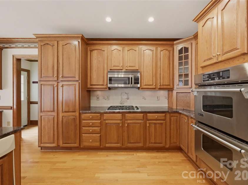 201 Old Bell Road, Charlotte, NC 28270.  MLS# CAR4401301, YatesRealty ID 35984. 