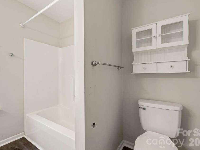 7424 Hannah Alexander Lane, Charlotte, NC 28227.  MLS# CAR4402040, YatesRealty ID 35986. 