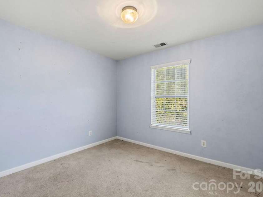 7424 Hannah Alexander Lane, Charlotte, NC 28227.  MLS# CAR4402040, YatesRealty ID 35986. Bedroom 4