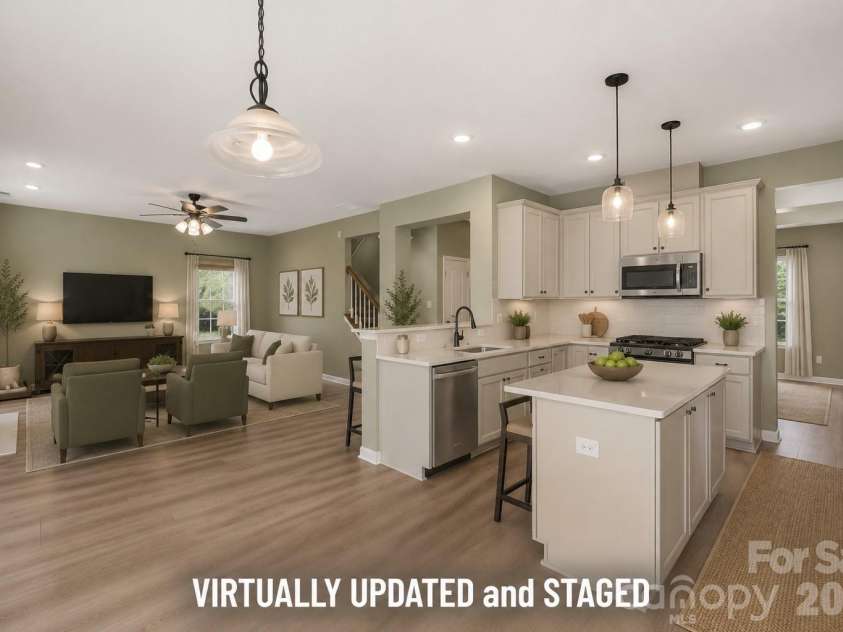 7424 Hannah Alexander Lane, Charlotte, NC 28227.  MLS# CAR4402040, YatesRealty ID 35986. VIRTUALLY Updated and Staged