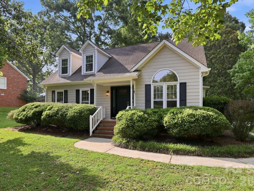 115 Southfork Drive, Belmont, NC 28012.  MLS# CAR4399681, YatesRealty ID 35987. 