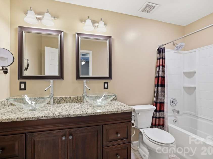 115 Southfork Drive, Belmont, NC 28012.  MLS# CAR4399681, YatesRealty ID 35987. 