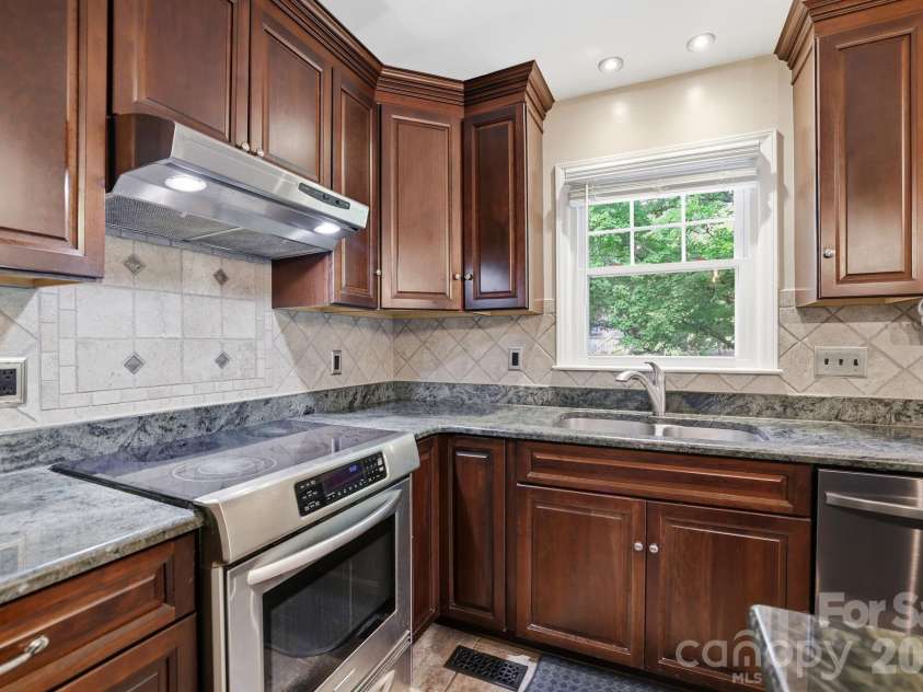 115 Southfork Drive, Belmont, NC 28012.  MLS# CAR4399681, YatesRealty ID 35987. 