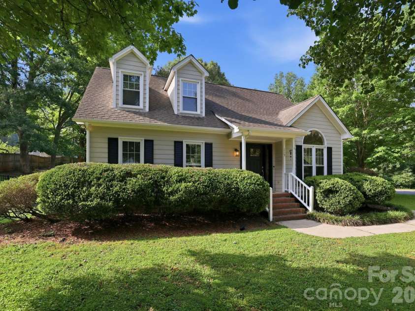 115 Southfork Drive, Belmont, NC 28012.  MLS# CAR4399681, YatesRealty ID 35987. 