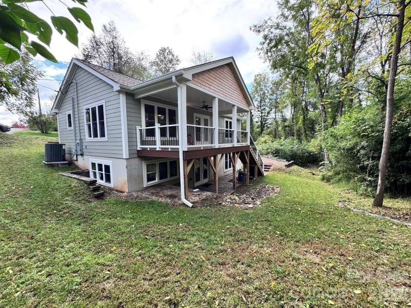 269 Virginia Avenue, Asheville, NC 28806.  MLS# CAR4311004, YatesRealty ID 3599. 