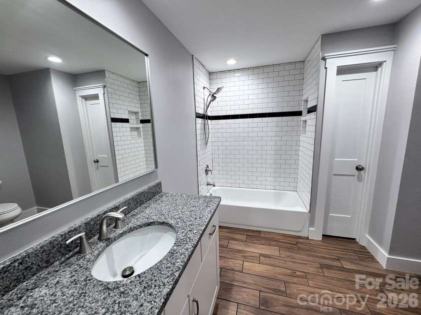 269 Virginia Avenue, Asheville, NC 28806.  MLS# CAR4311004, YatesRealty ID 3599. 