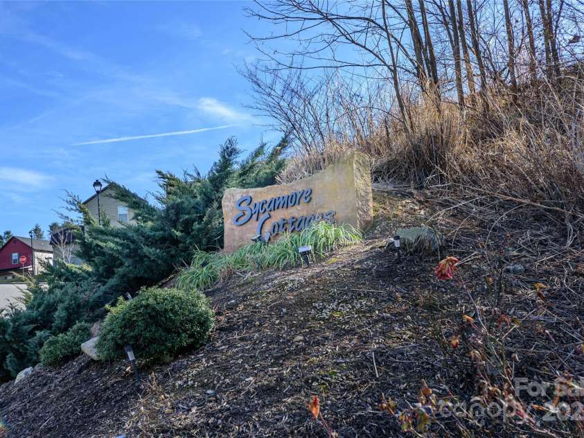 35 Greenly Lane, Fletcher, NC 28732.  MLS# CAR4333662, YatesRealty ID 3599. 