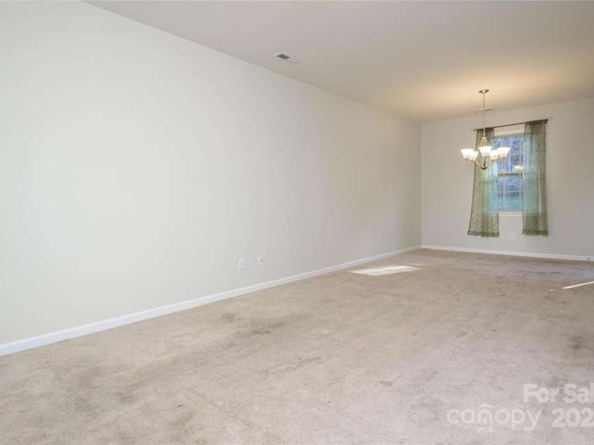 35 Greenly Lane, Fletcher, NC 28732.  MLS# CAR4333662, YatesRealty ID 3599. 