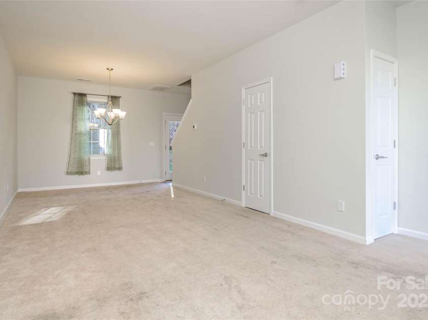 35 Greenly Lane, Fletcher, NC 28732.  MLS# CAR4333662, YatesRealty ID 3599. 