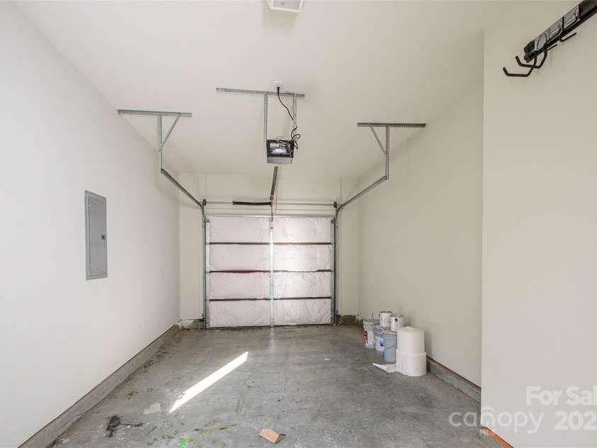 35 Greenly Lane, Fletcher, NC 28732.  MLS# CAR4333662, YatesRealty ID 3599. 