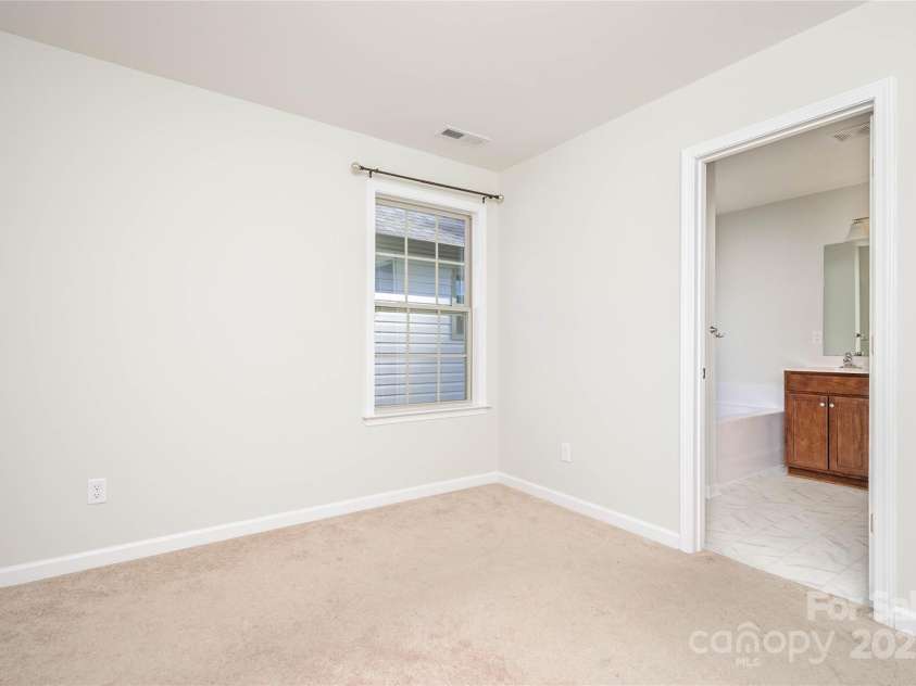 35 Greenly Lane, Fletcher, NC 28732.  MLS# CAR4333662, YatesRealty ID 3599. 