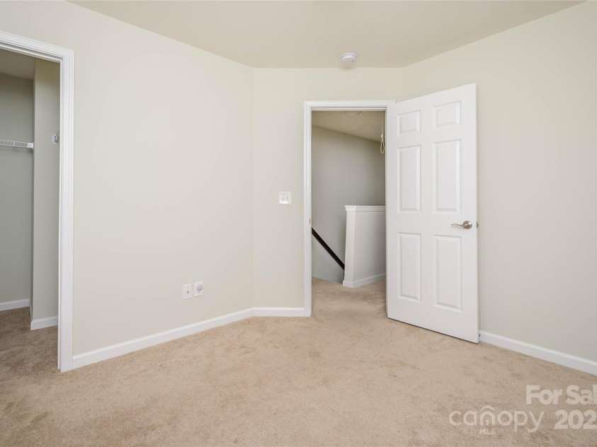 35 Greenly Lane, Fletcher, NC 28732.  MLS# CAR4333662, YatesRealty ID 3599. 