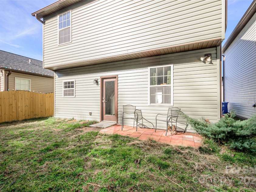 35 Greenly Lane, Fletcher, NC 28732.  MLS# CAR4333662, YatesRealty ID 3599. 