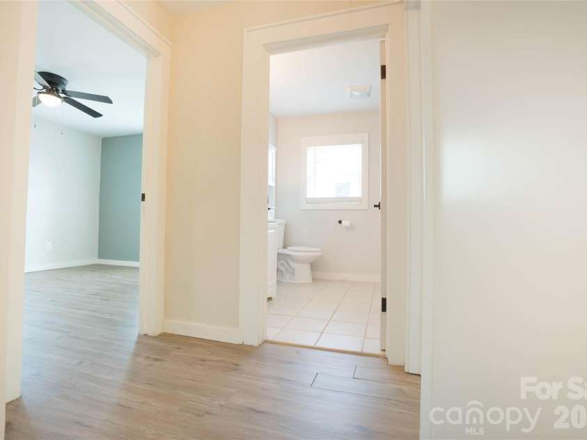 512 Florence Avenue, Kannapolis, NC 28083.  MLS# CAR4399803, YatesRealty ID 35990. 
