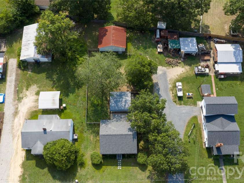 512 Florence Avenue, Kannapolis, NC 28083.  MLS# CAR4399803, YatesRealty ID 35990. 