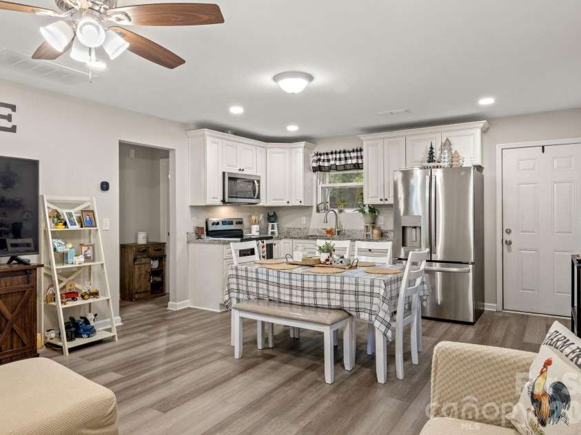 641 Johns Lane, Gastonia, NC 28052.  MLS# CAR4400984, YatesRealty ID 35991. 