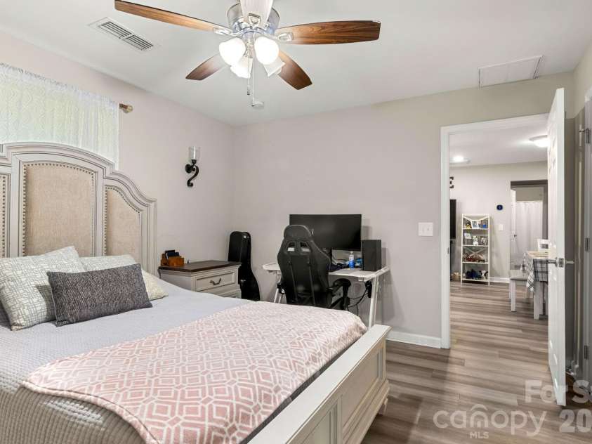 641 Johns Lane, Gastonia, NC 28052.  MLS# CAR4400984, YatesRealty ID 35991. 