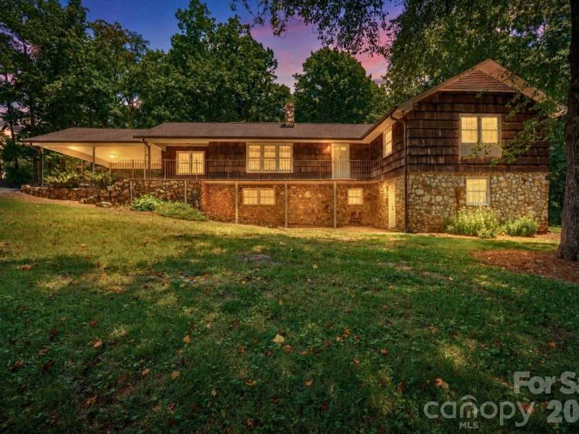 229 Rocky Lane, Lincolnton, NC 28092.  MLS# CAR4401034, YatesRealty ID 35992. 