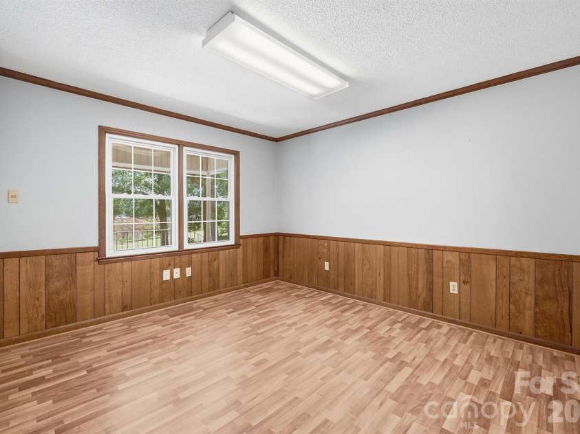 229 Rocky Lane, Lincolnton, NC 28092.  MLS# CAR4401034, YatesRealty ID 35992. 