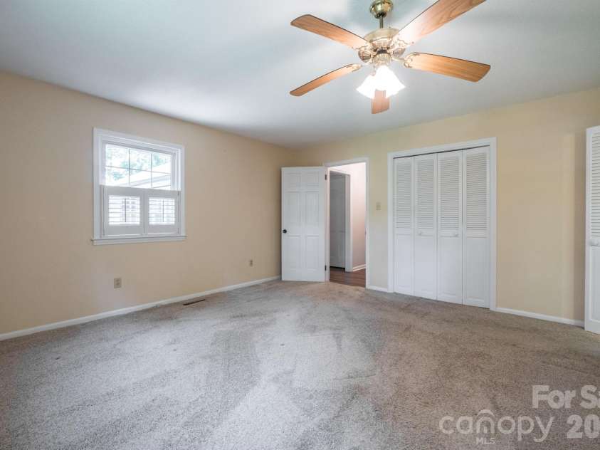 229 Rocky Lane, Lincolnton, NC 28092.  MLS# CAR4401034, YatesRealty ID 35992. 