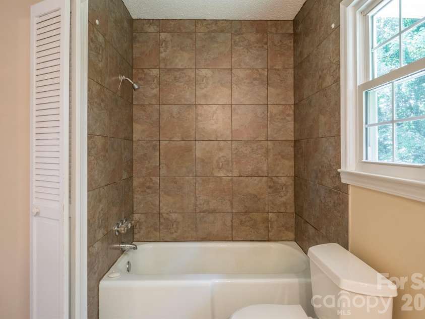 229 Rocky Lane, Lincolnton, NC 28092.  MLS# CAR4401034, YatesRealty ID 35992. 