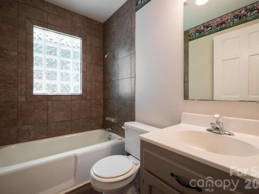 229 Rocky Lane, Lincolnton, NC 28092.  MLS# CAR4401034, YatesRealty ID 35992. 