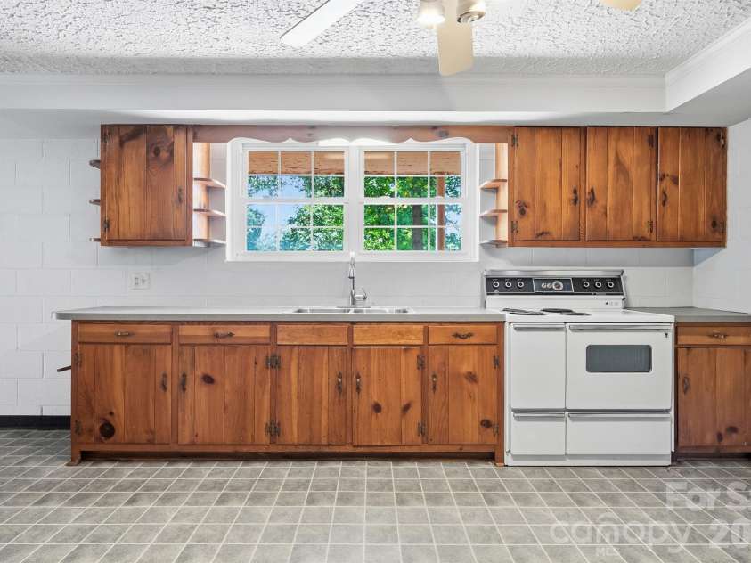 229 Rocky Lane, Lincolnton, NC 28092.  MLS# CAR4401034, YatesRealty ID 35992. Basement - 2nd Kitchen
