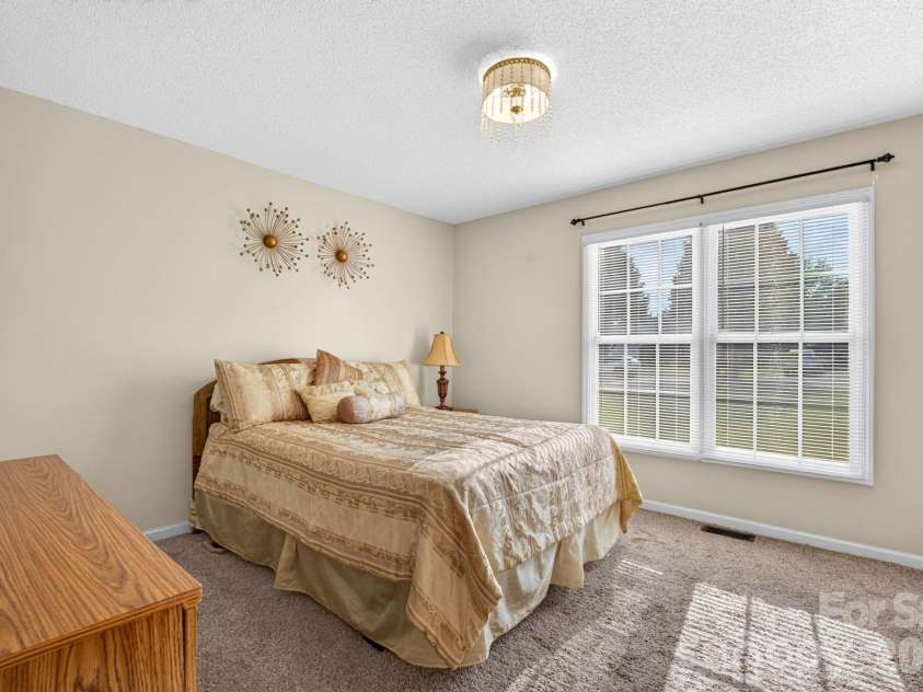 1425 Farmington Hills Drive, Conover, NC 28613.  MLS# CAR4401309, YatesRealty ID 35994. Secondary Bedroom