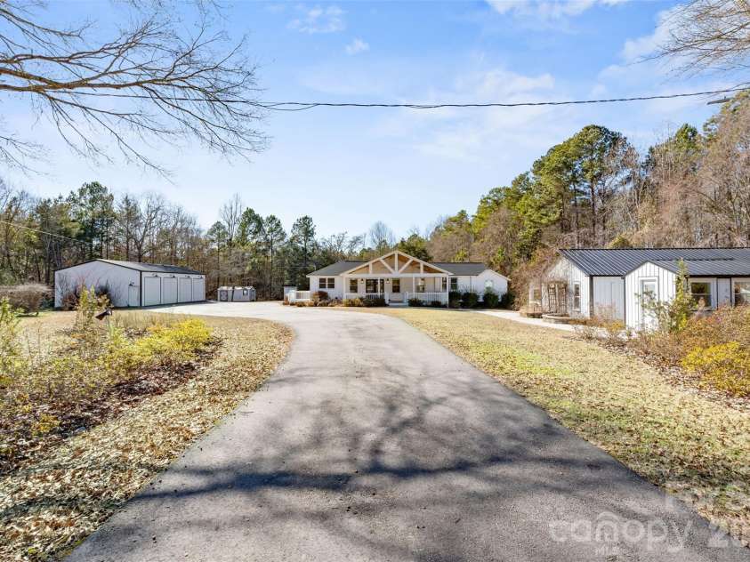5214 Echo Valley, Great Falls, SC 29055.  MLS# CAR4393184, YatesRealty ID 35996. 